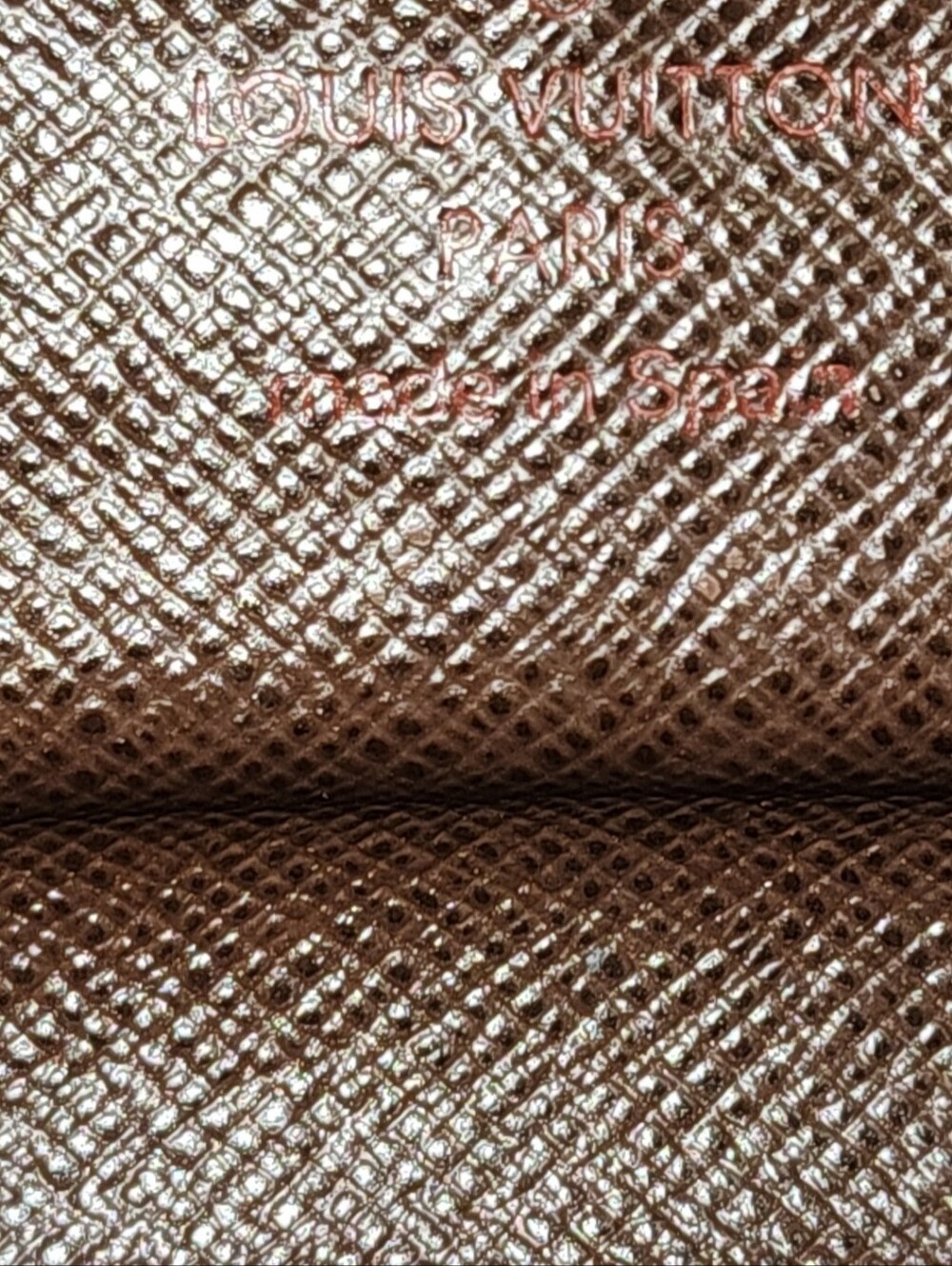 Louis Vuitton Damier Sarah Wallet - Picture 7 of 8